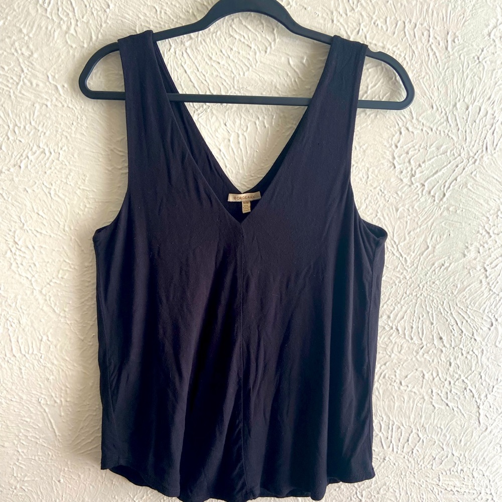 Bordeaux Black V-neck top